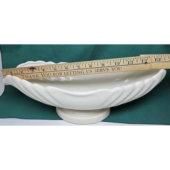 Vintage White Hamilton Art Ware Mantle Planter Vase Shell Design Pottery - Picture 3 of 7